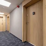 Cozy Studio Apartments Kraków by Renters